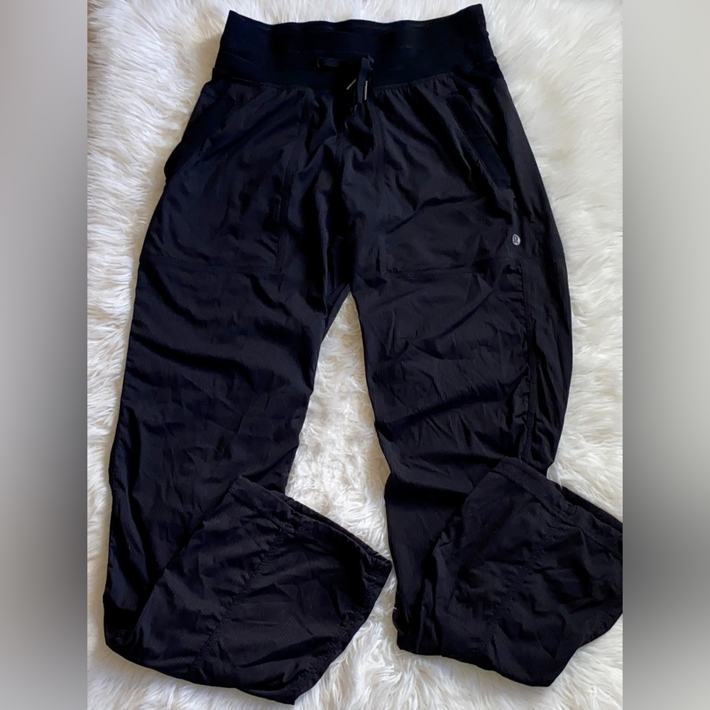 LuLu Lemon Dance Studio Pant mid-rise full length in black🖤